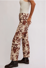 Risk Taker Mid-Rise Printed Jeans