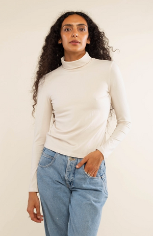 Crescent Turtleneck Long Sleeve Top