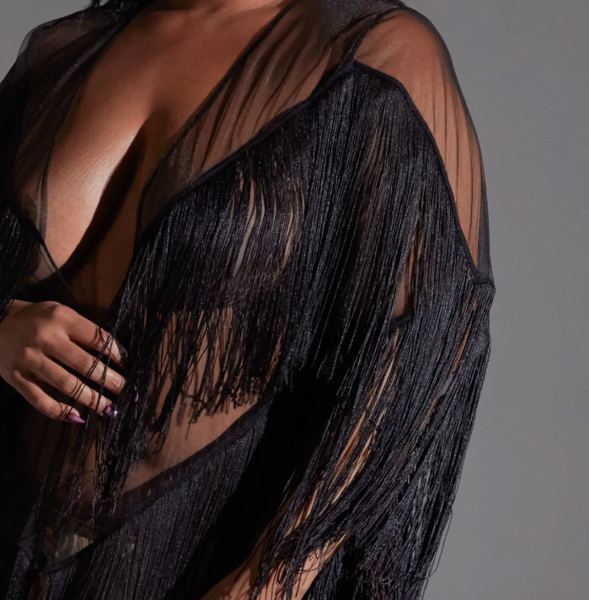 Fringe Benefits Robe